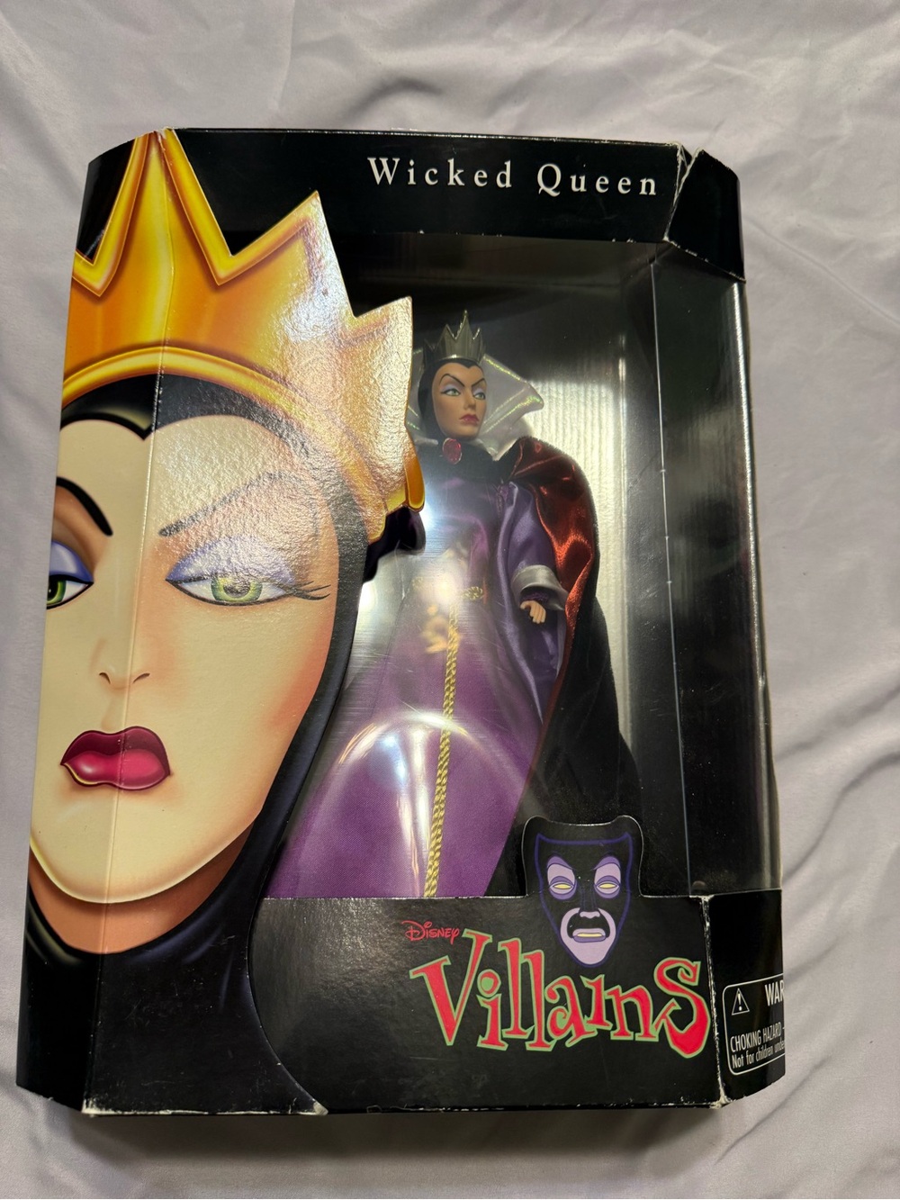 Vintage Wicked Queen Disney Villains Doll Snow White and the Seven Dwarfs #88012